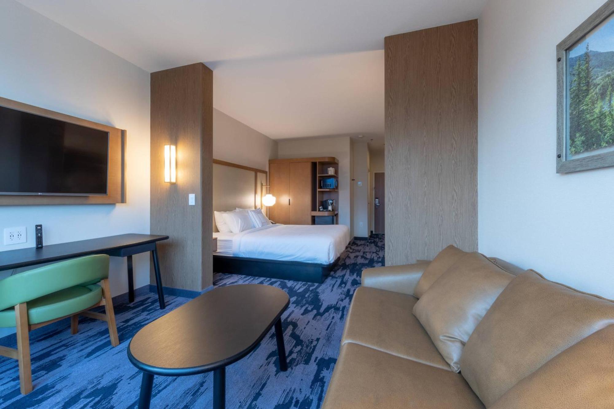 Fairfield By Marriott Inn & Suites Ревелсток Екстер'єр фото