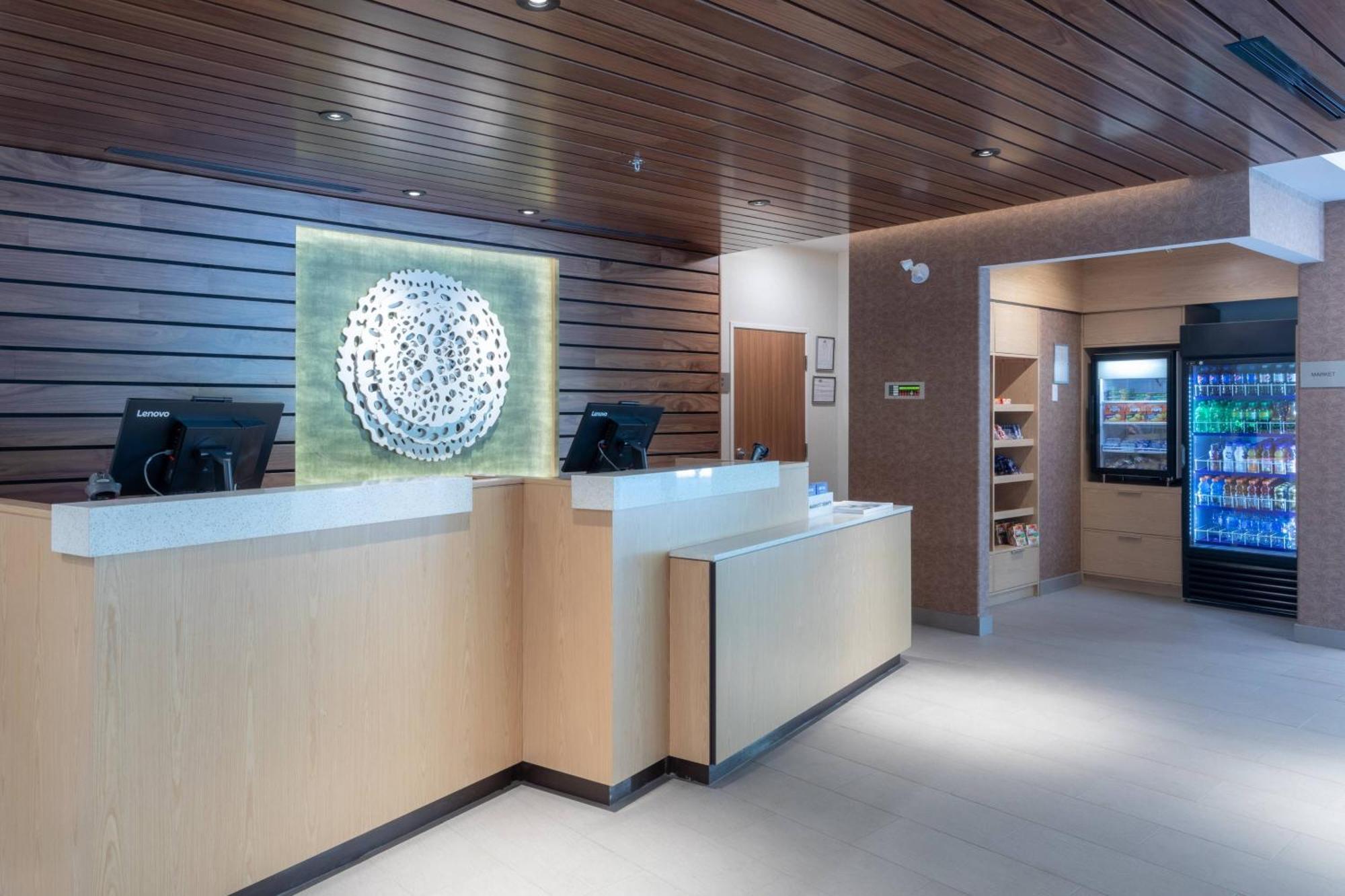 Fairfield By Marriott Inn & Suites Ревелсток Екстер'єр фото